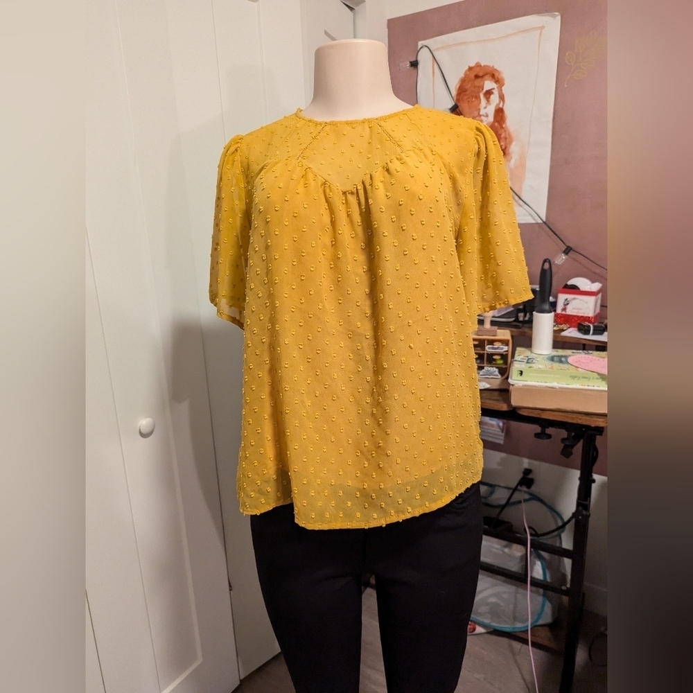 Blue rain yellow blouse with raised‎ dots size small